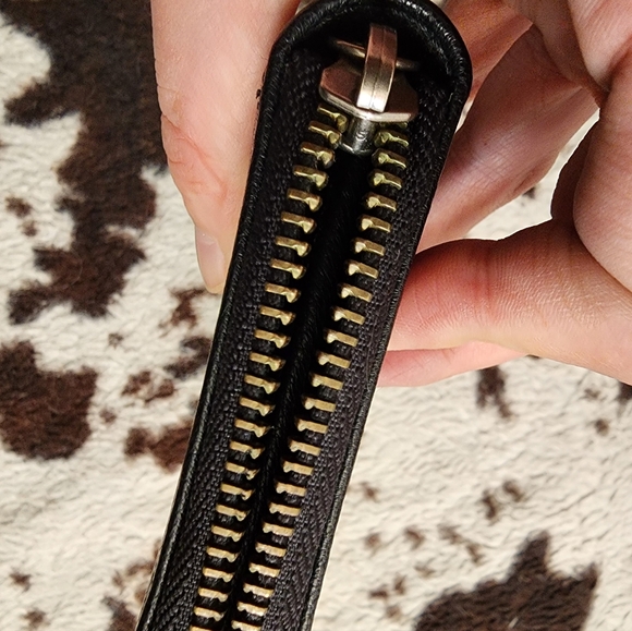 "IDYLLWIND" WOMEN'S LEATHER STEER WALLET - BLACK - Picture 4 of 5